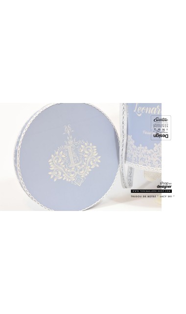 Trusou botez baieti personalizat prin brodare cu numele bebelusului, Lacy Ski 8